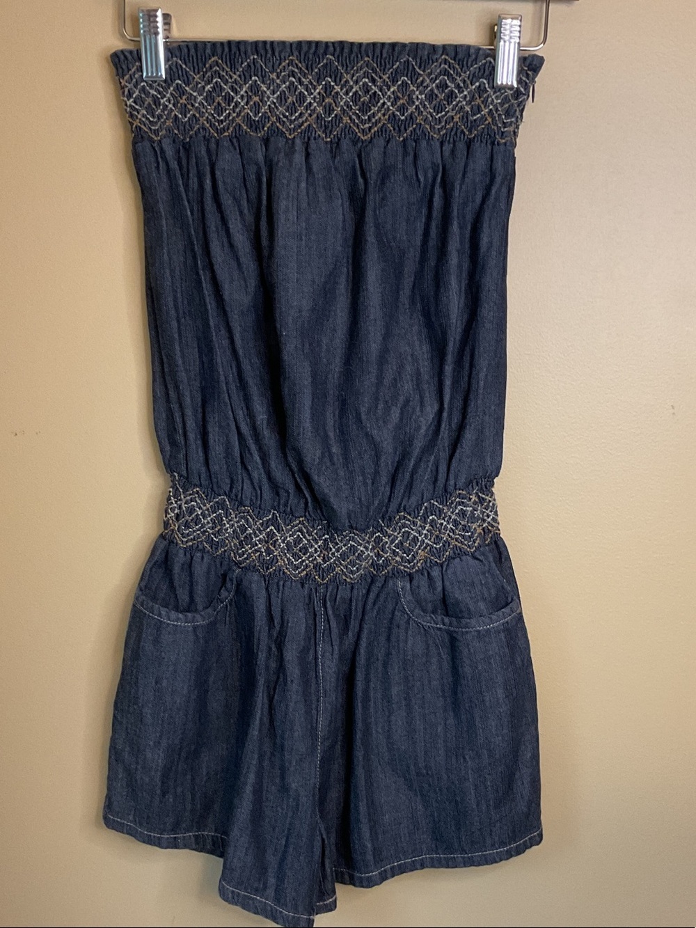 Blue Spice Roper Embroidered top and elastic waist Size M